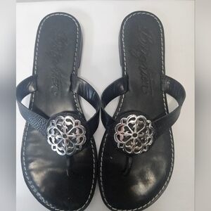 Brighton "Alice" Black Leather Toe-Post Sandals with Silver Medallion EUC